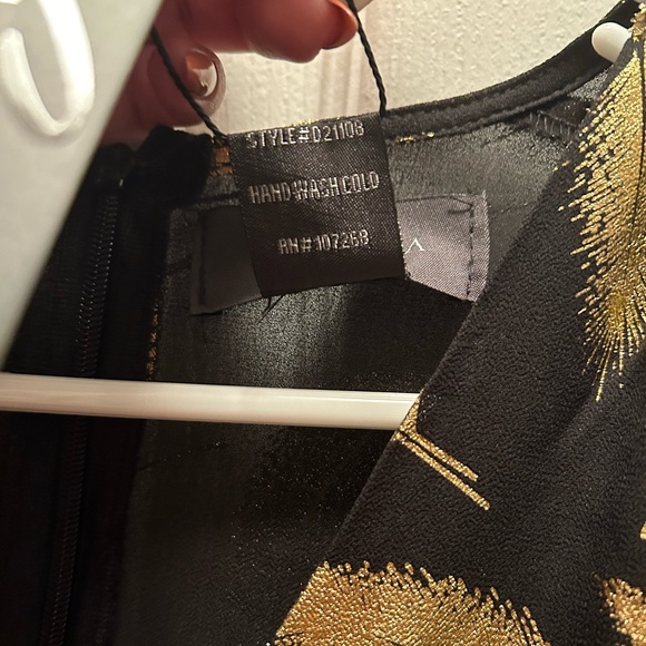 GRACIA - Maxi black dress, size small, with gold feathers printed - Picture 5 of 7